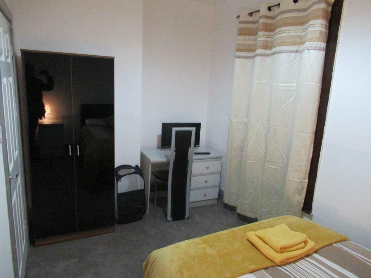 Anson Apartment *